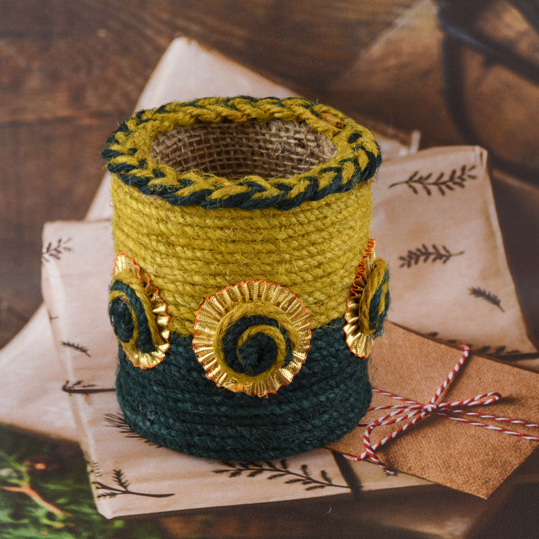 Jute Pen stand/desk Organizer/pen holder